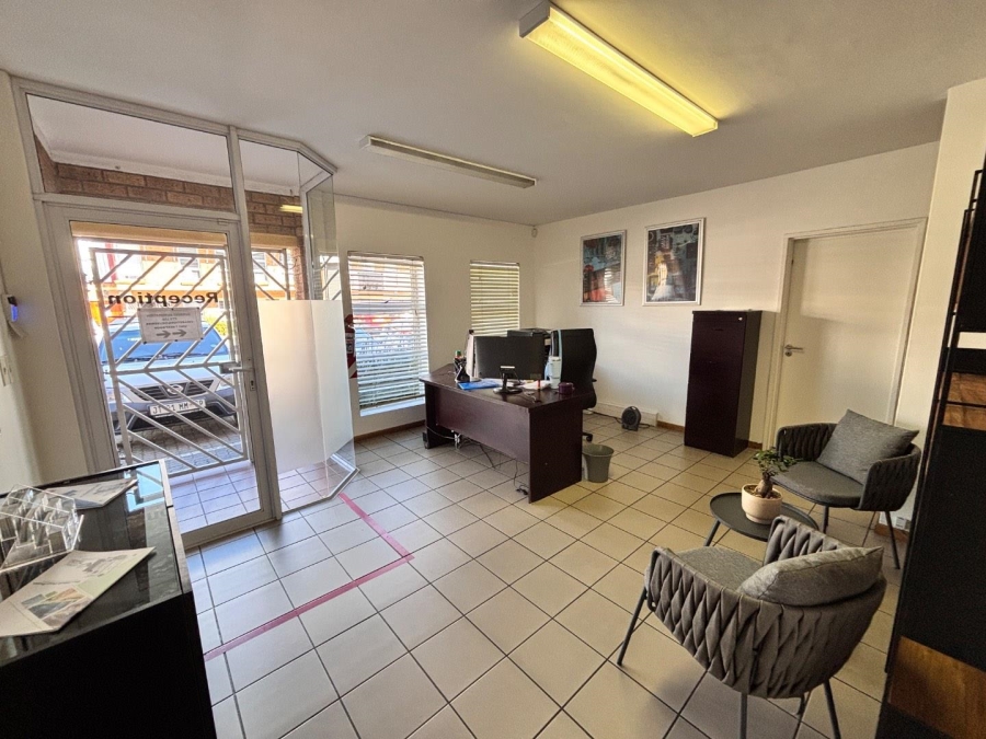 To Let commercial Property for Rent in Montague Gardens Western Cape